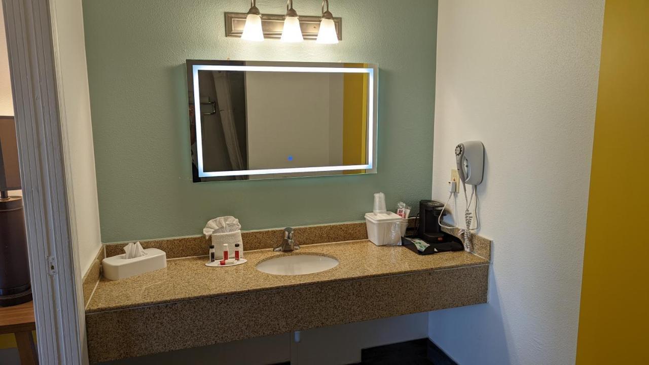 Days Inn By Wyndham Lake Havasu Lake Havasu City Luaran gambar