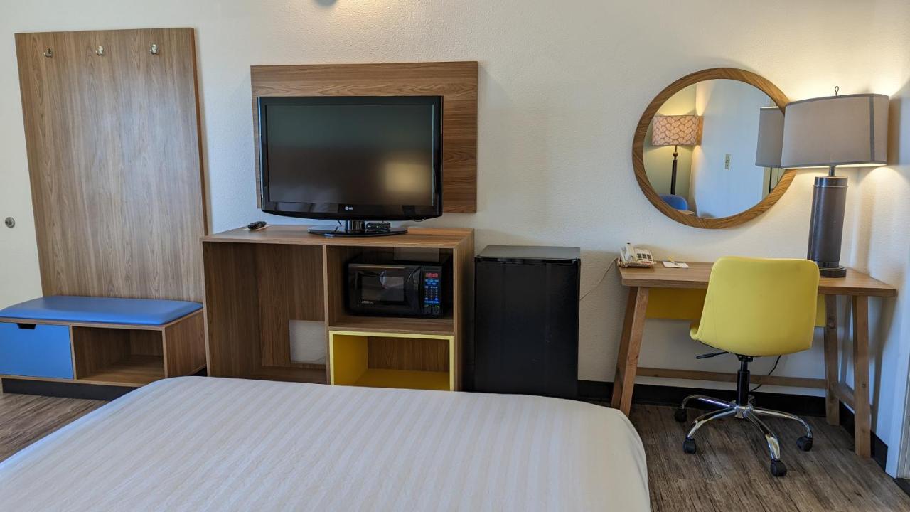 Days Inn By Wyndham Lake Havasu Lake Havasu City Luaran gambar
